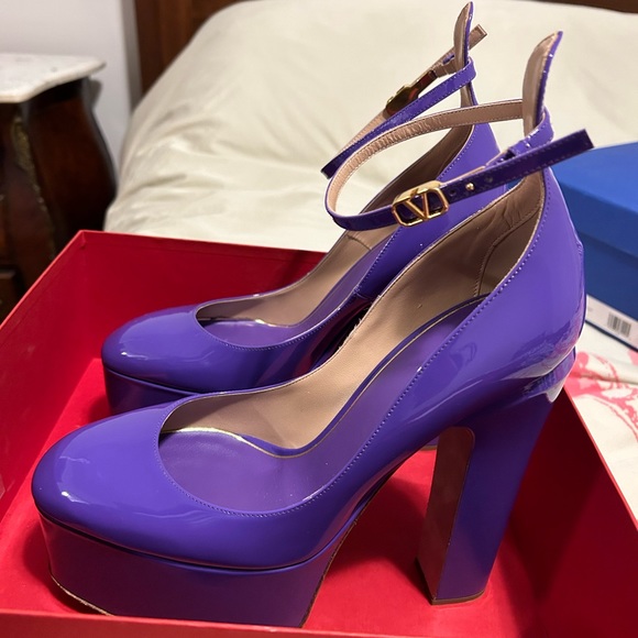 BNWT Valentino Purple Patent Tango Platforms- 42 (US 10-11) - Picture 5 of 9
